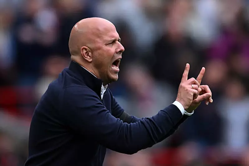 قبل مواجهة ريال مدريد.. هل يغامر سلوت بتغيير تشكيل ليفربول؟